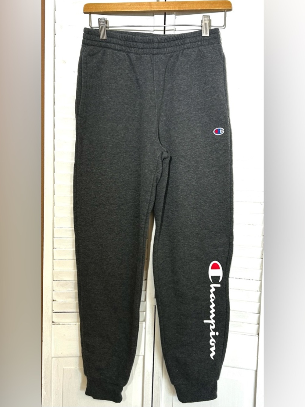 Champion boys size Large gray comfy sweatpants jogger